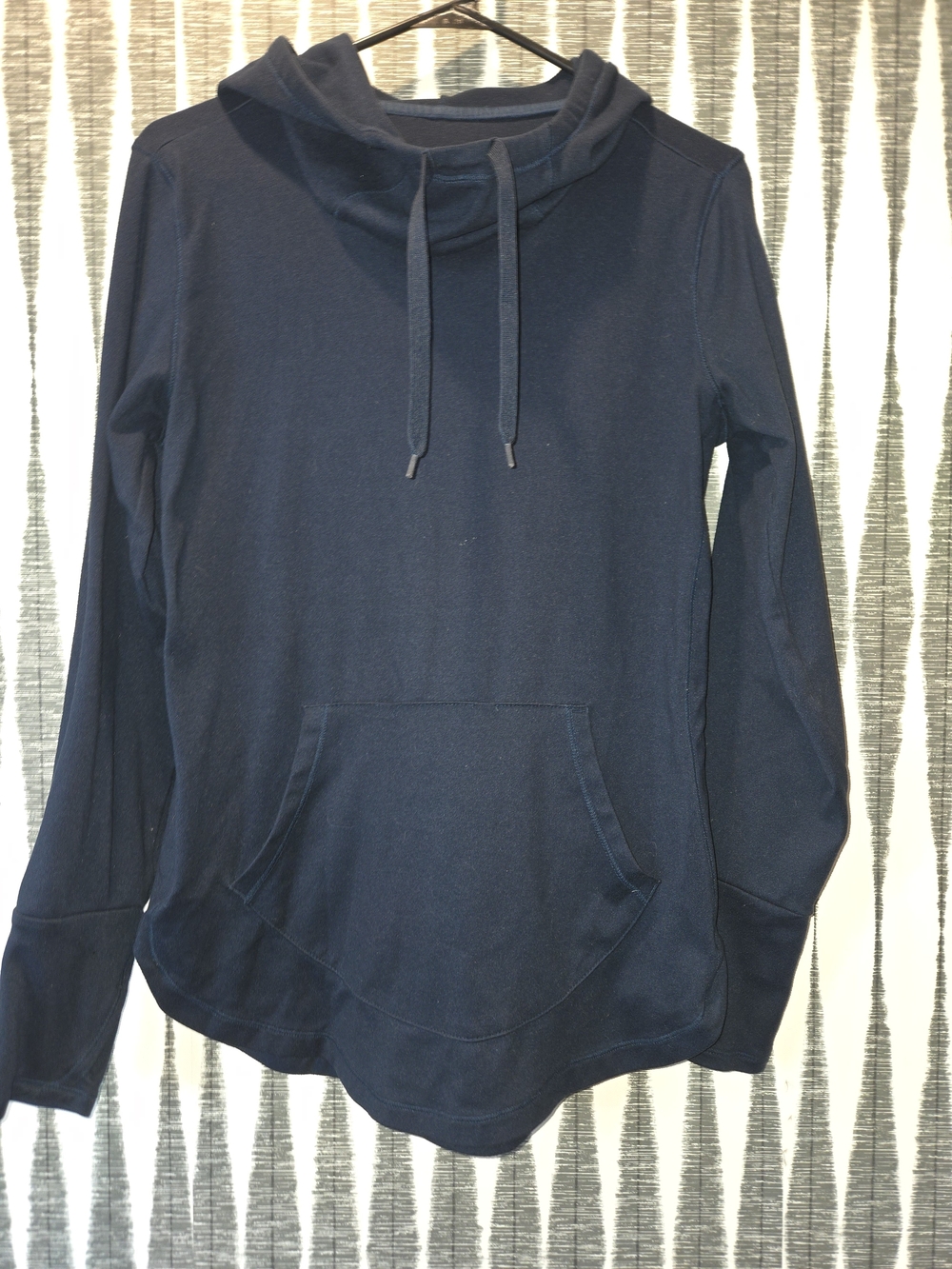 Women's Navy Blue Performance Hoodie Pullover Thumbhole Sleeves Size Medium